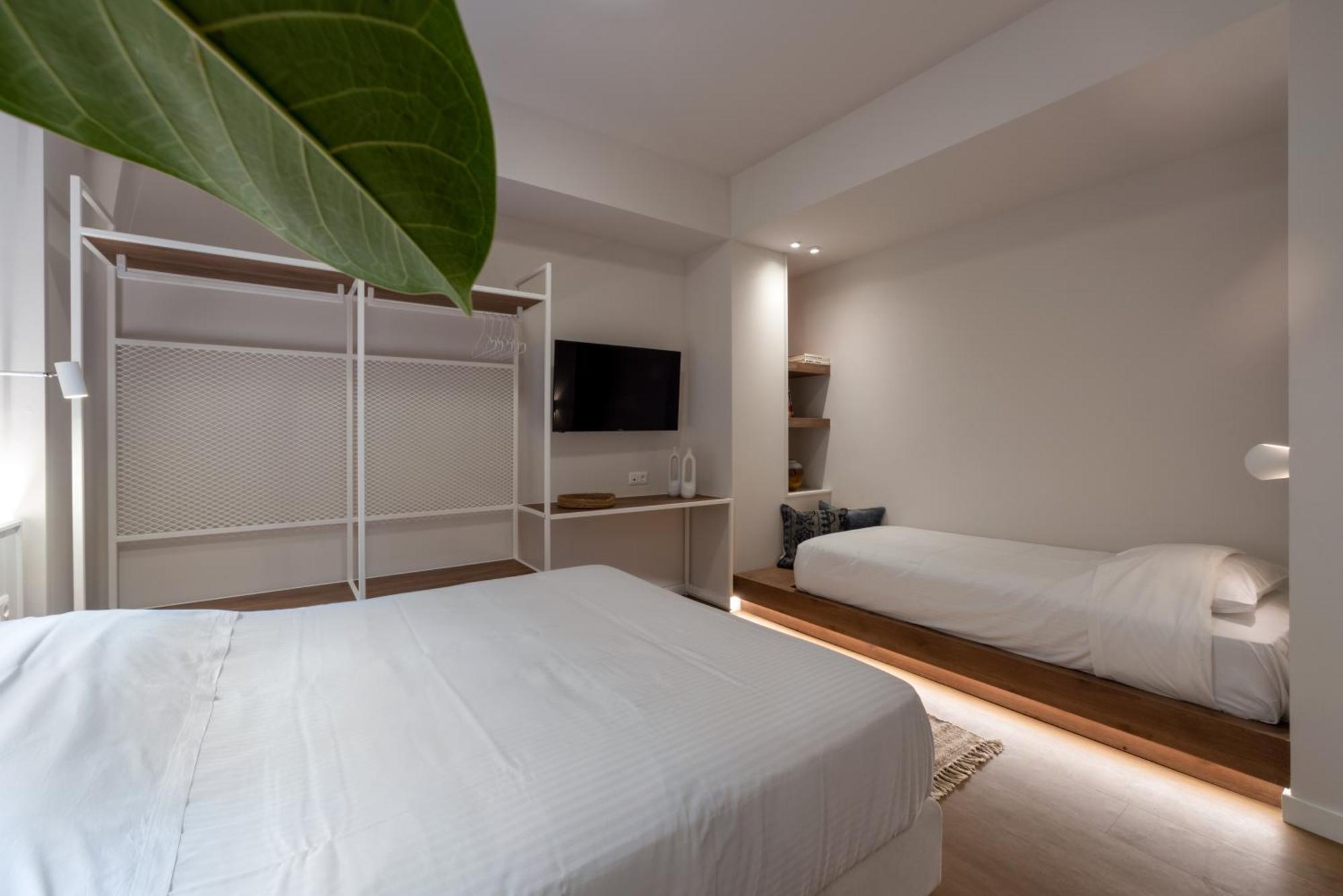 Central Bliss Apartments By Upstreet เอเธนส์ ภายนอก รูปภาพ