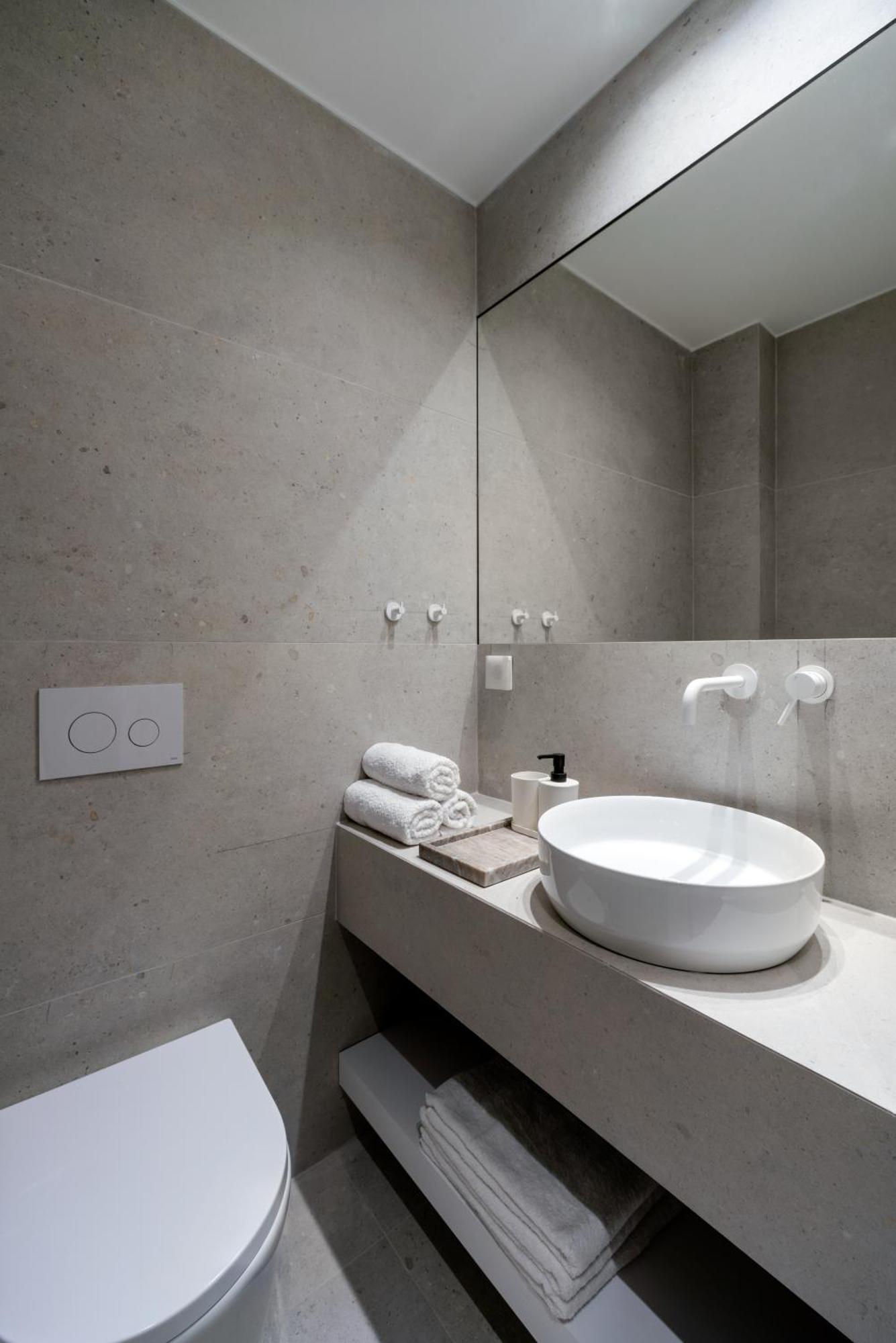 Central Bliss Apartments By Upstreet เอเธนส์ ภายนอก รูปภาพ